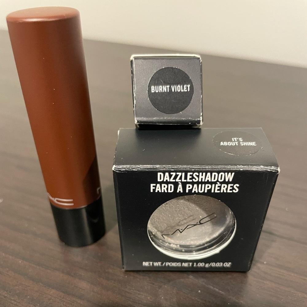 MAC bundle, Lipstick and eyeshadow